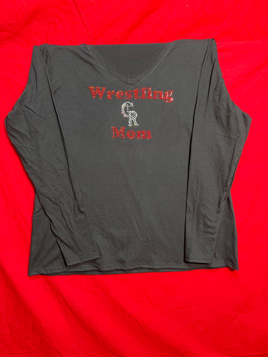 Long sleeve T-Shirt V-Neck "Wrestling Mom" (Black, red sparkle logo)